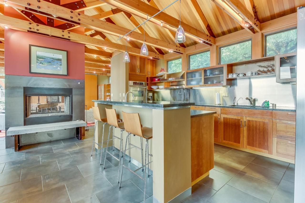 Villa Fidalgo Island Waterfront Stunner Anacortes Exterior foto